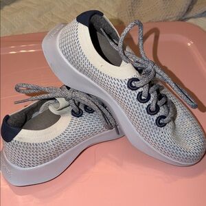 Allbirds women’s Size 9 Tree Dasher NEW white navy $135 retail